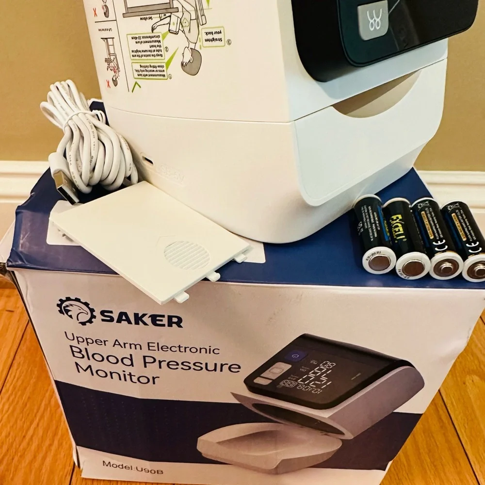 Saker U90B Upper Arm Electronic Blood Pressure Monitor  New Open Box